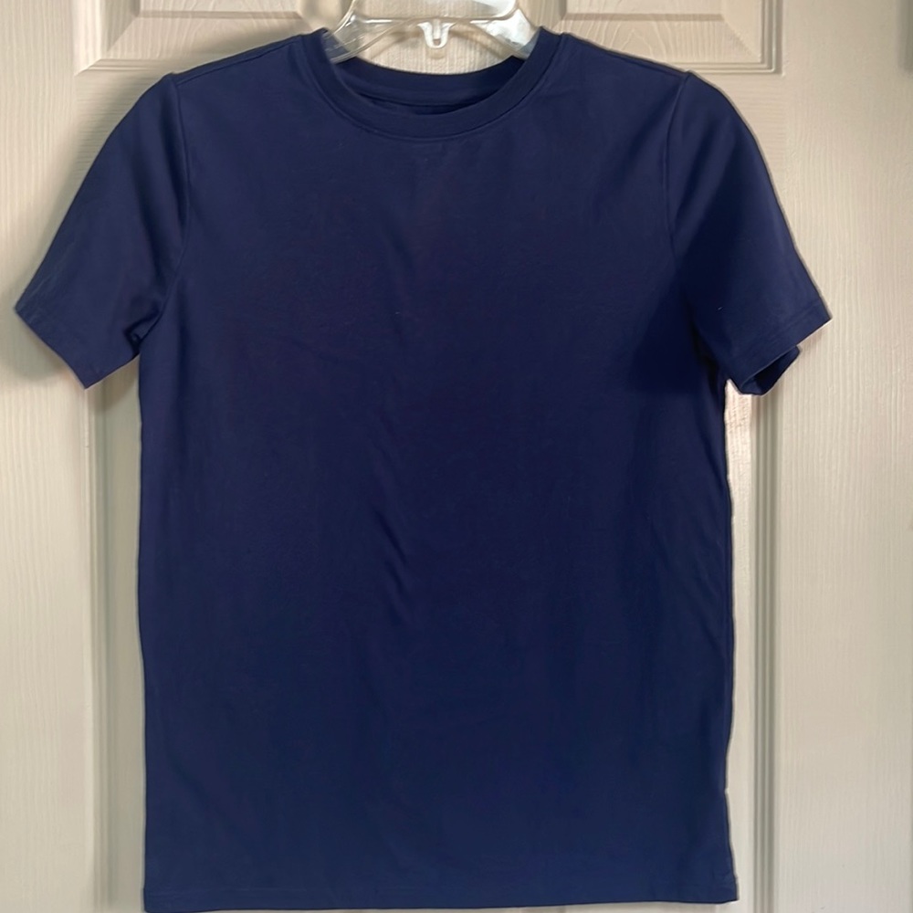 Cat & Jack Navy blue tshirt. Size large 12 / 14. Great condition!